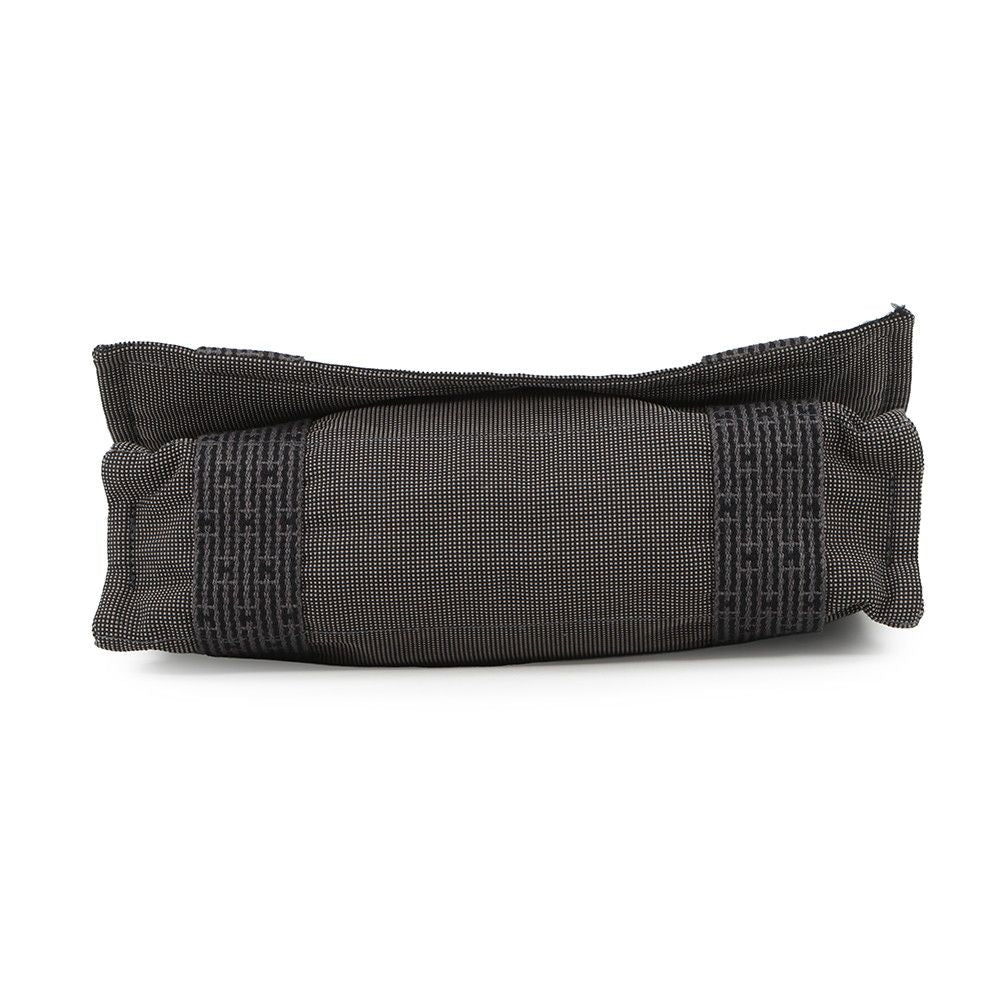 Hermes Shoulder Bag Her Line Besace PM Gray Silver Canvas — view 3