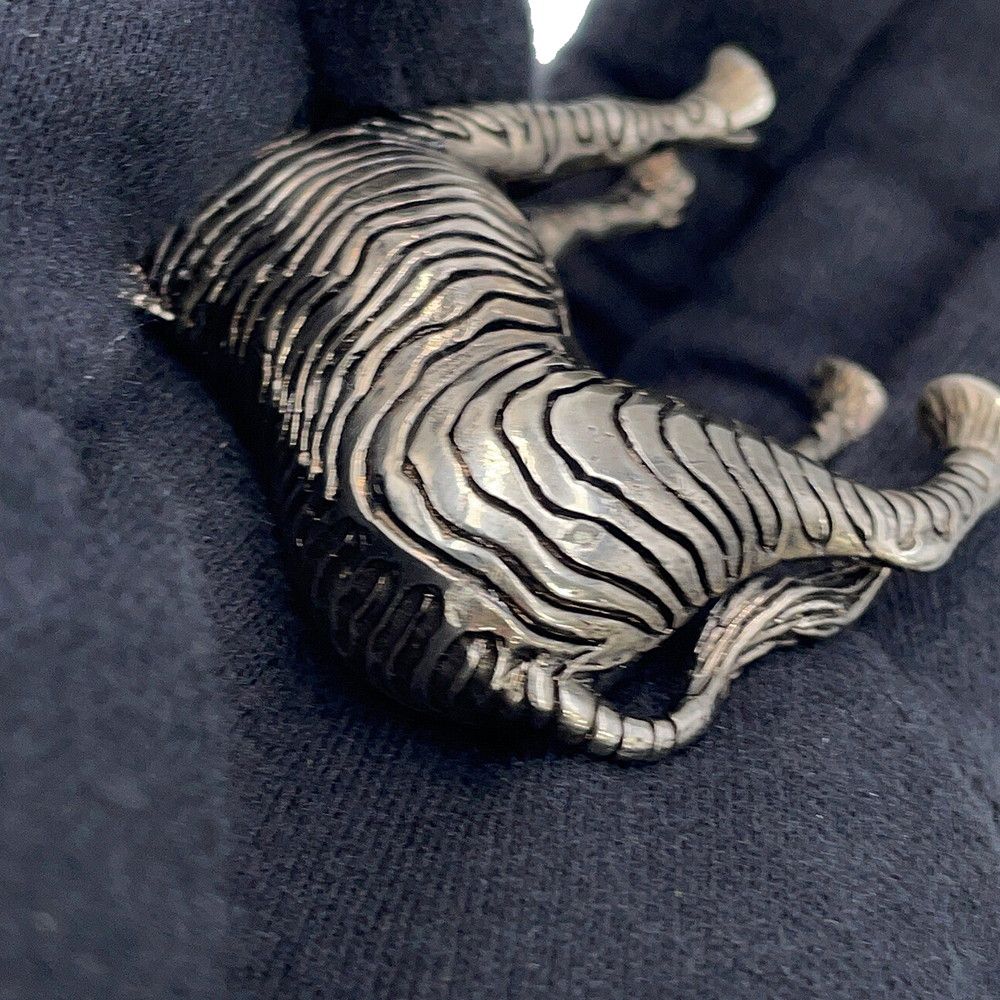 Louis Vuitton Bag Charm Monogram Chapman Zebra — view 7