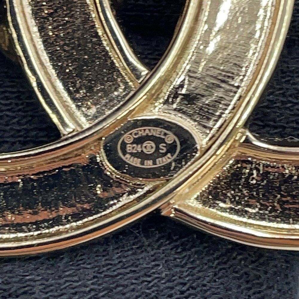 Chanel Brooch CC Logo Rhinestone Faux Pearl — view 7