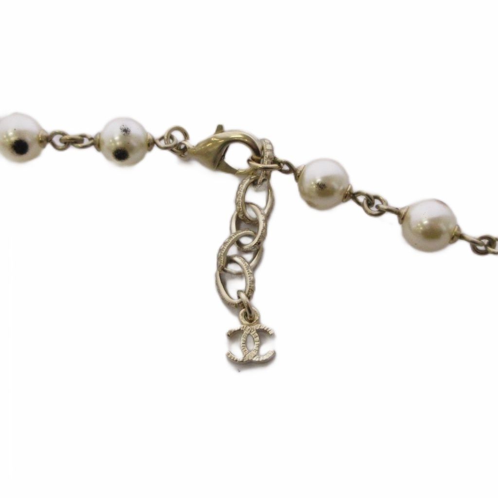 Chanel Pearl CC Logo Necklace Gold Color KH — view 4