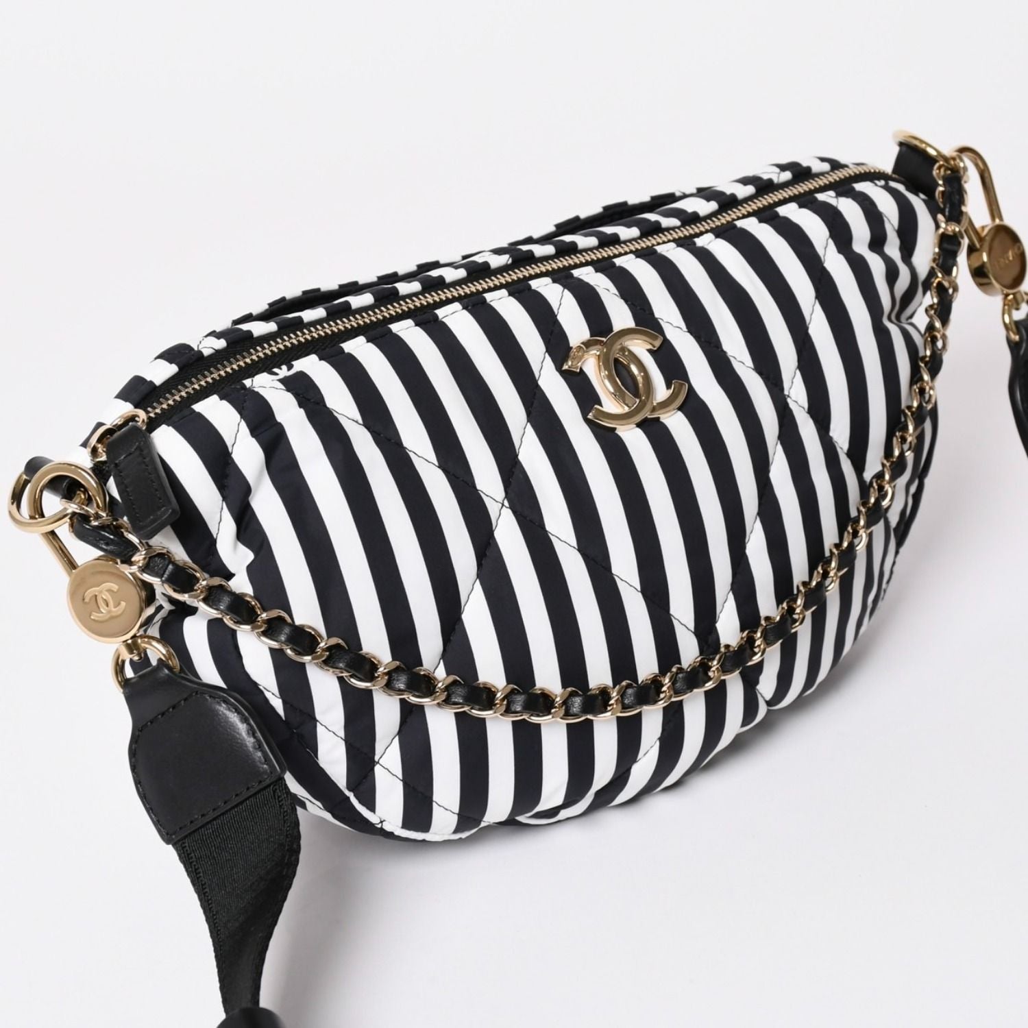 Chanel Coco Beach Hobo Large Shoulder Bag Base CC Logo — view 3