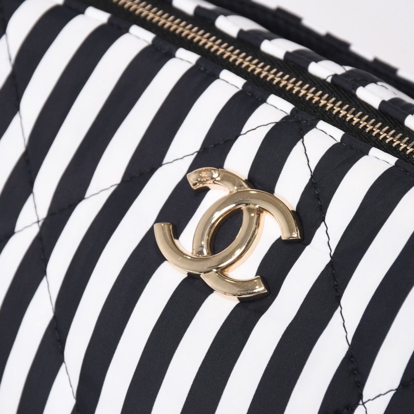 Chanel Coco Beach Hobo Large Shoulder Bag Base CC Logo — view 6