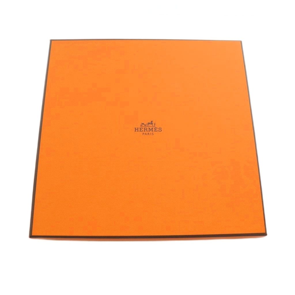 Hermes Harnais de Coeur Carre 90 Scarf All Over Pattern Silk Pink Multicolor — view 6