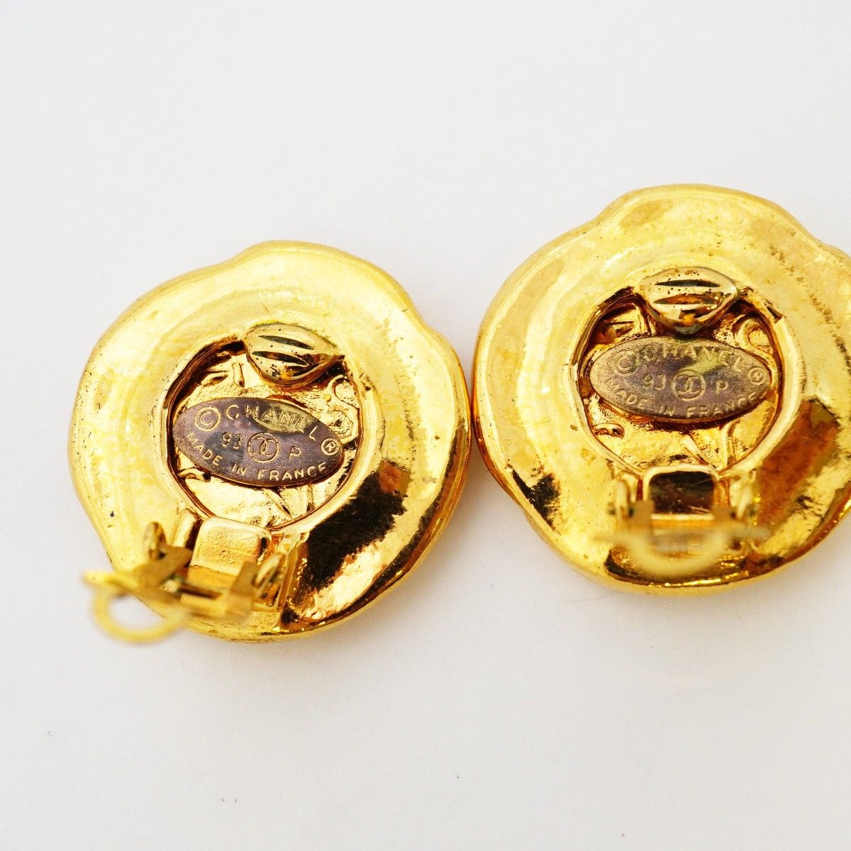 Chanel Earrings Vintage CC Logo Gold Plated — view 4