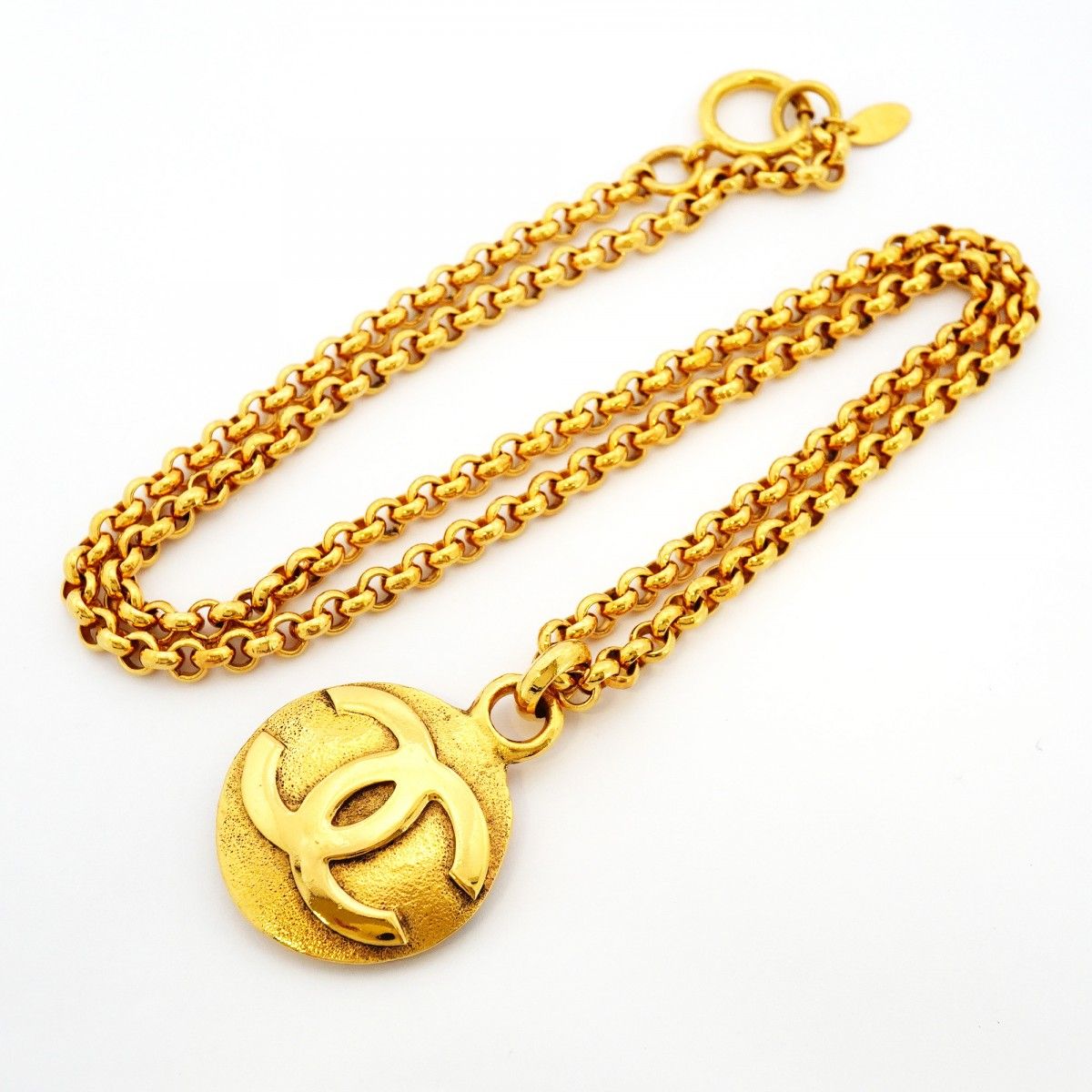 Chanel Necklace Vintage CC Logo Gold Plated — view 3