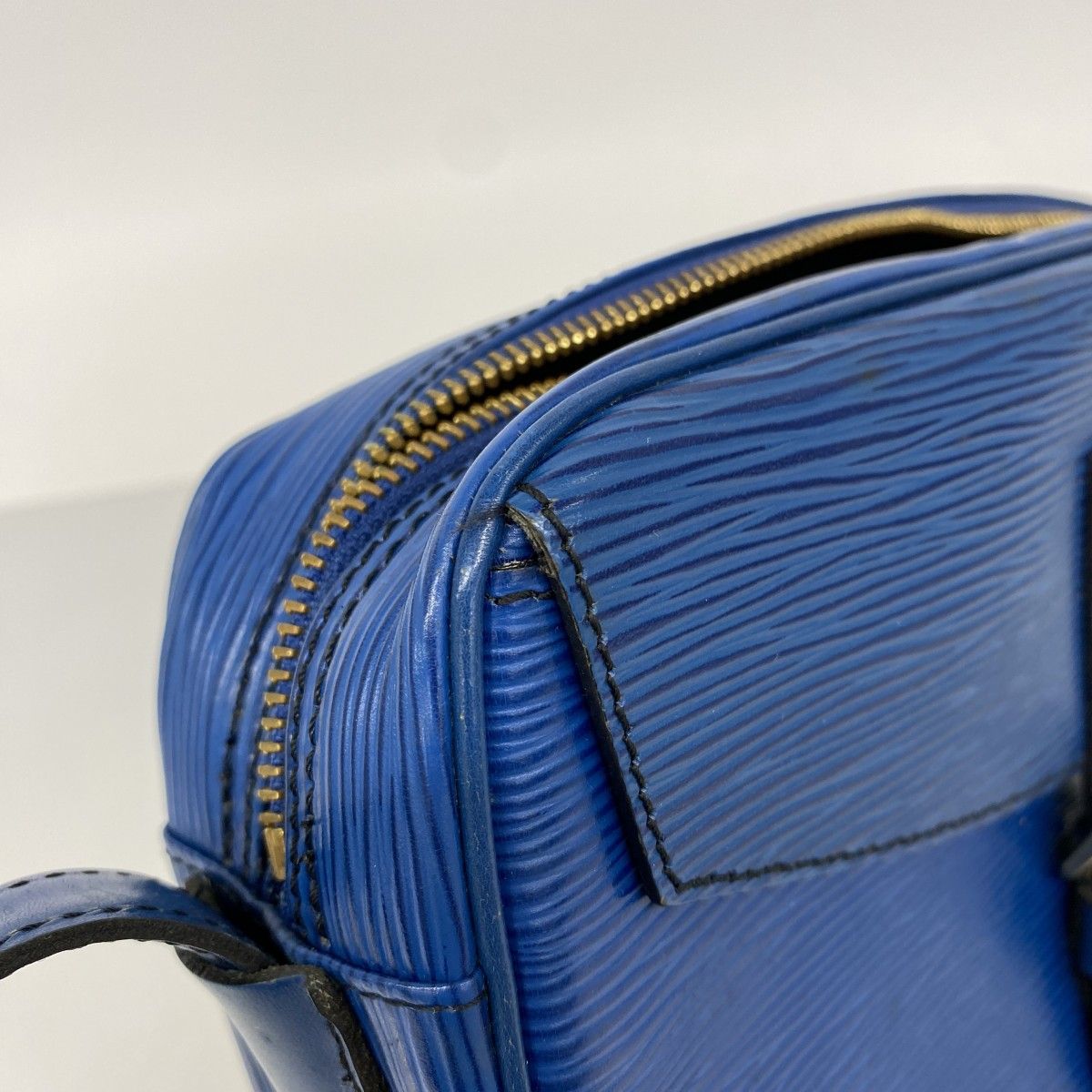 Louis Vuitton Shoulder Bag Epi Jonnefille Toledo Blue — view 6