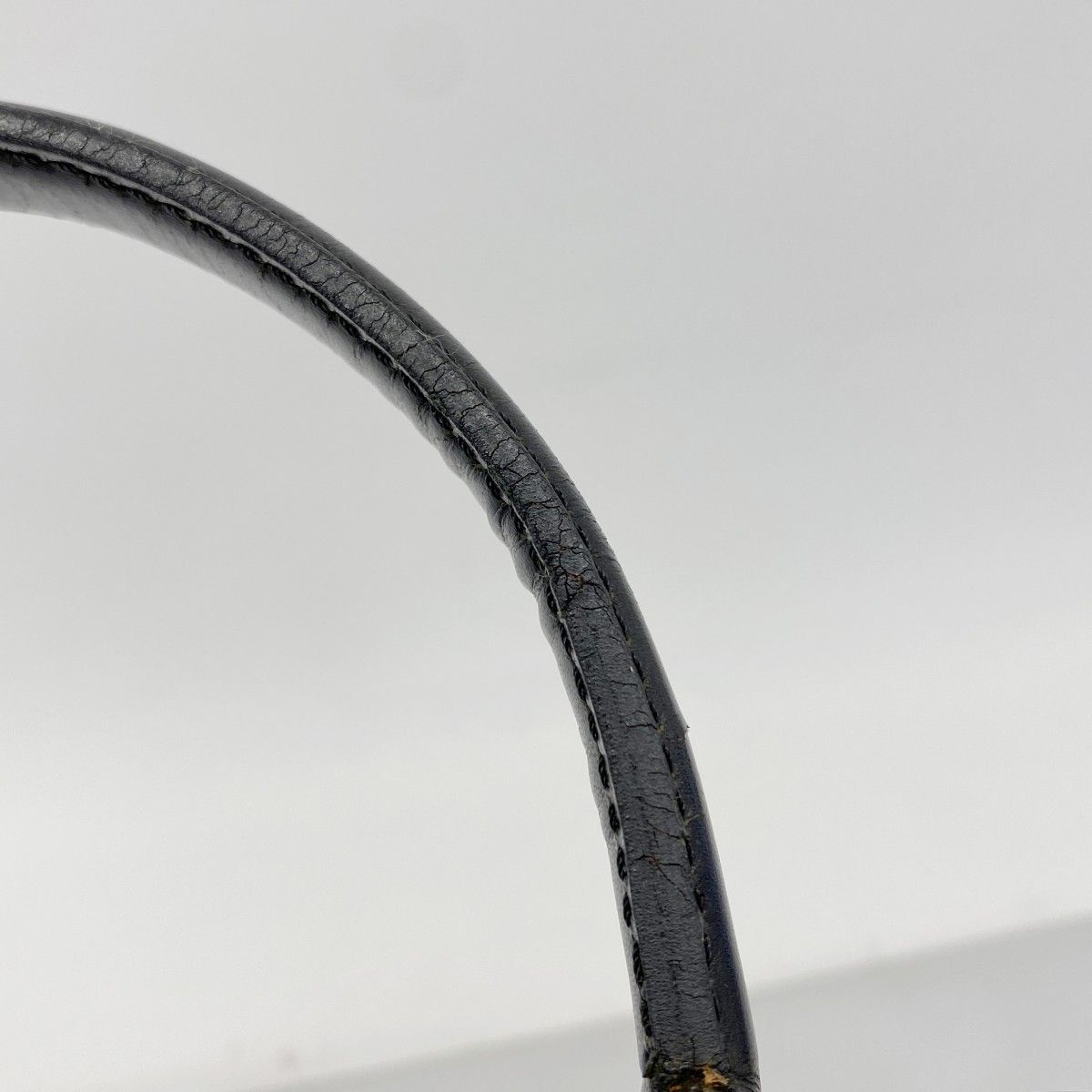 Louis Vuitton Handbag Epi Malesherbes Noir — view 8