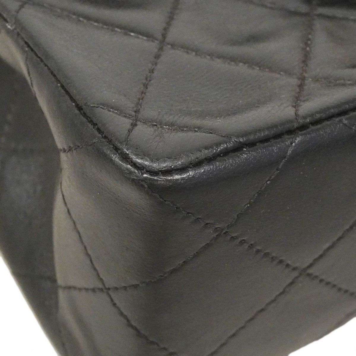 Chanel Shoulder Bag Mini Quilted Lambskin Black Gold — view 6
