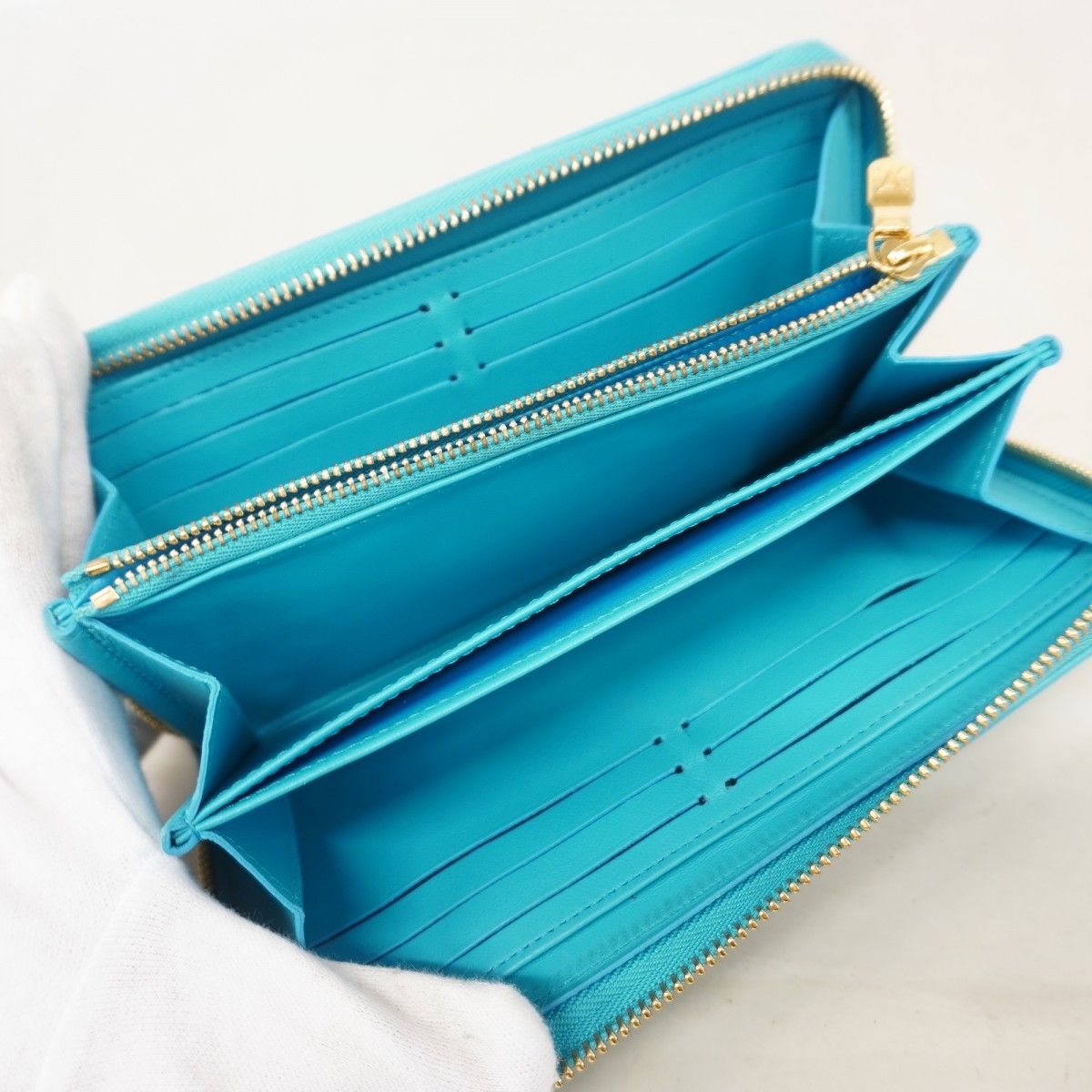Louis Vuitton Wallet Cousin Zippy Turquoise Blue — view 3