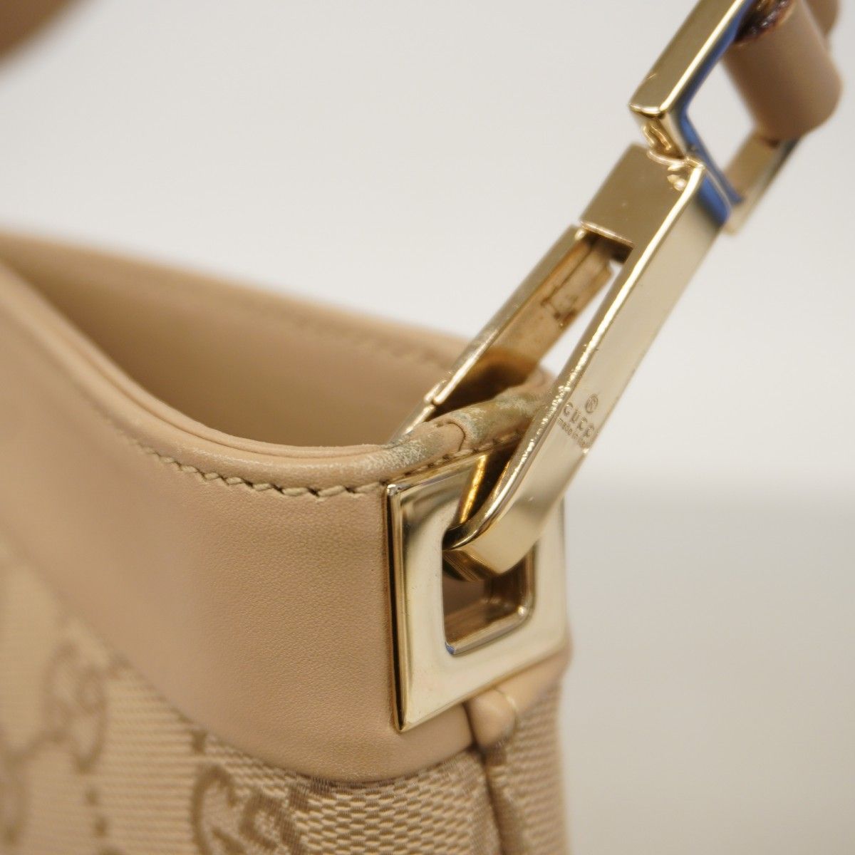 Gucci Shoulder Bag GG Canvas Beige Champagne Gold — view 7