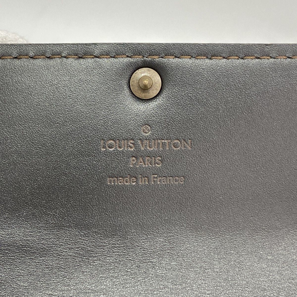 Louis Vuitton Key Case Utah Multicles 6 Cafe Key Holder — view 4