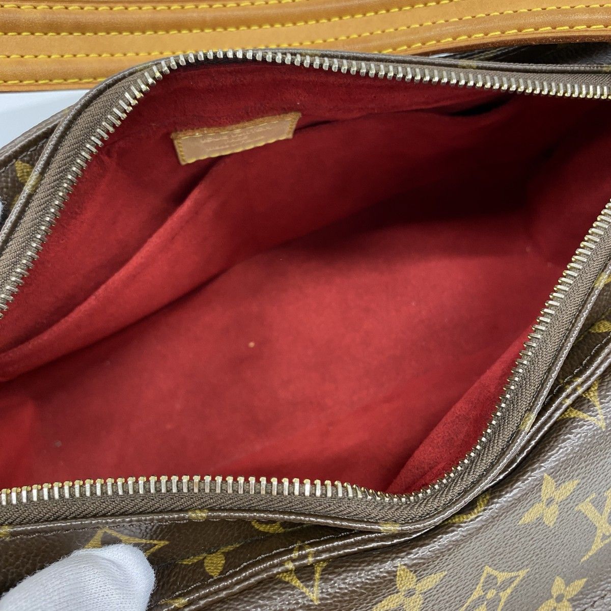 Louis Vuitton Shoulder Bag Monogram Viva Cite MM Brown — view 4