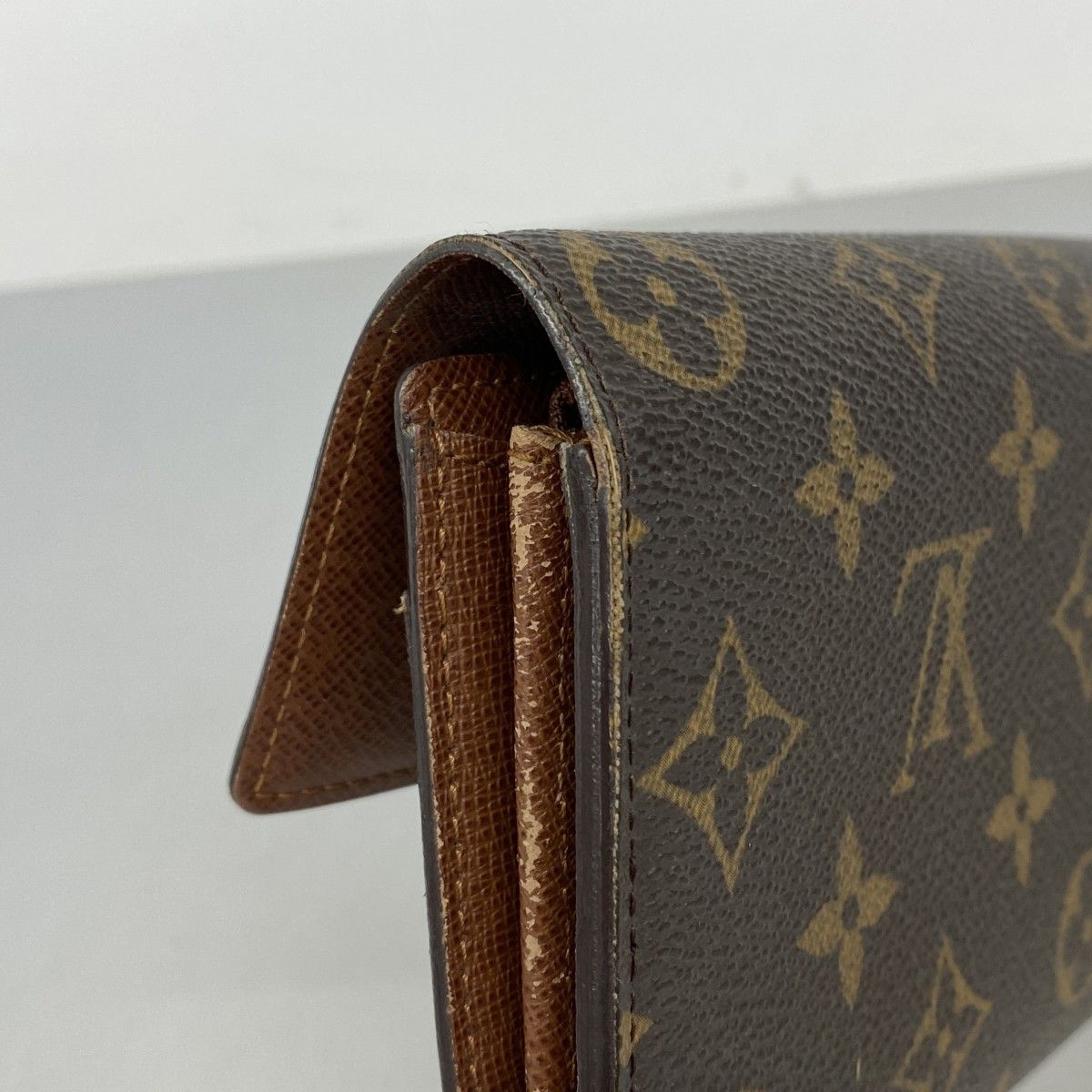 Louis Vuitton Wallet Monogram Porte-Monnaie Cles Brown — view 5