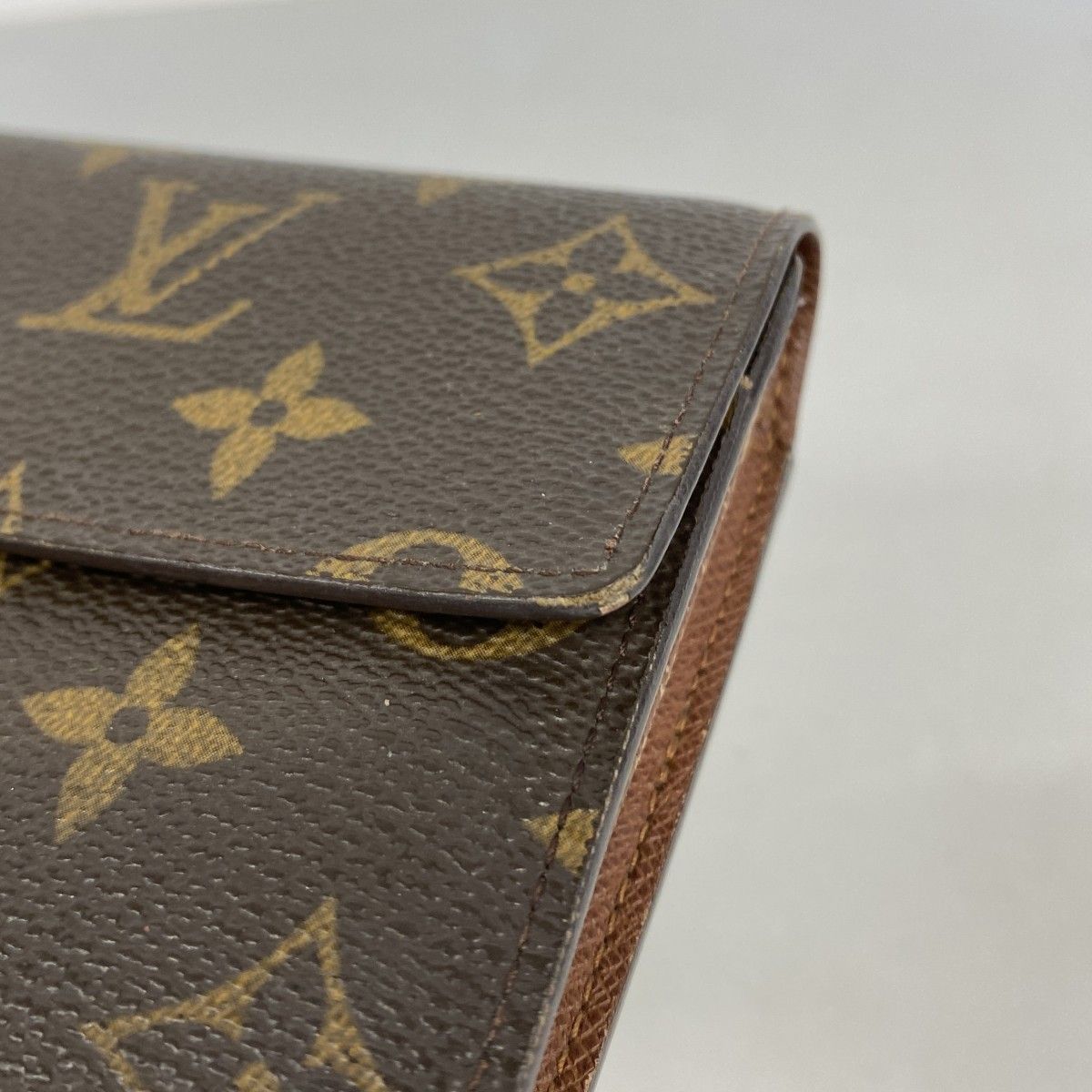 Louis Vuitton Wallet Monogram Porte-Monnaie Cles Brown — view 8