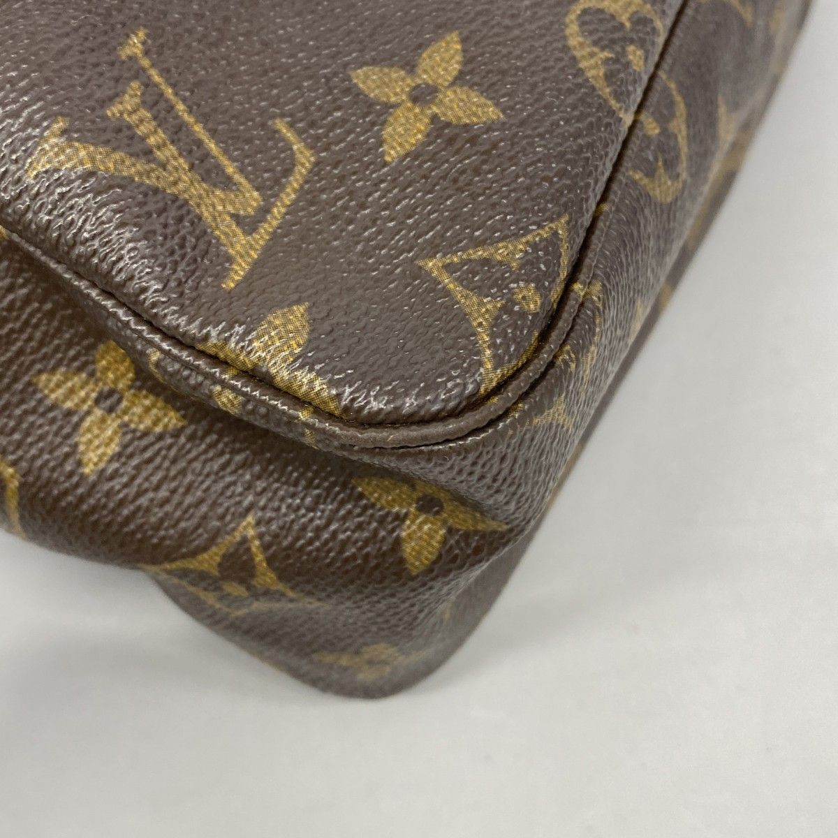 Louis Vuitton Pouch Monogram Trousse Toilet 28 Brown — view 7