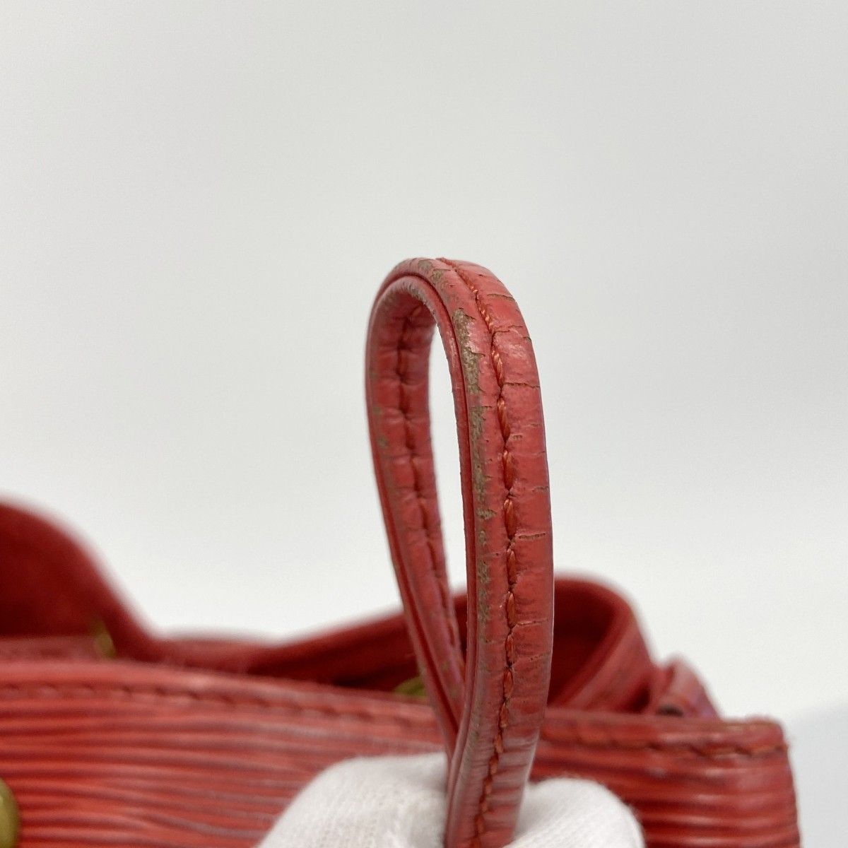 Louis Vuitton Shoulder Bag Epi Noe Castilian — view 8