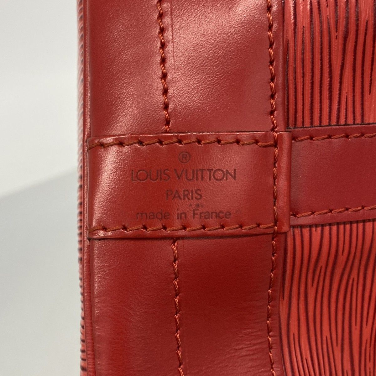 Louis Vuitton Shoulder Bag Epi Noe Castilian — view 5