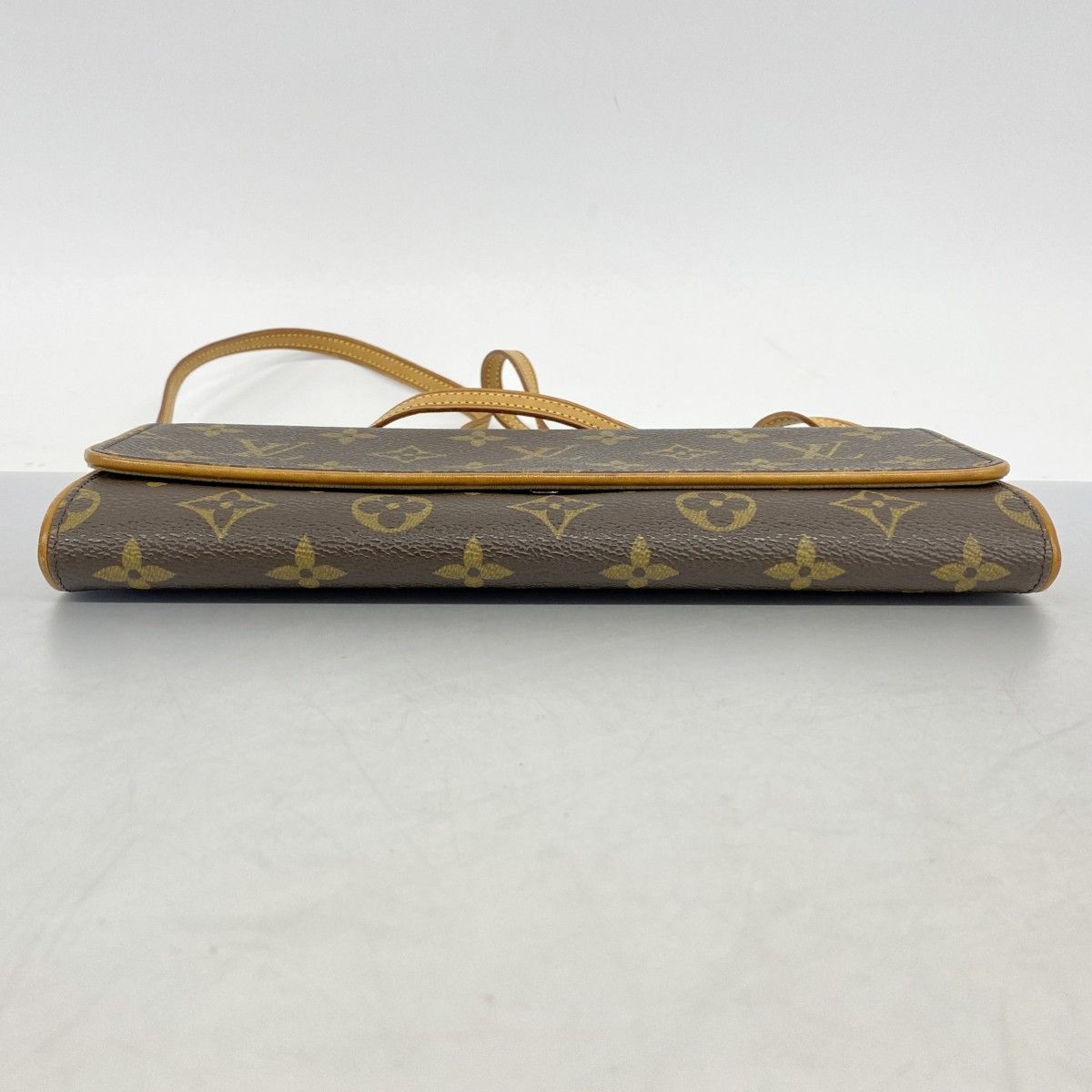 Louis Vuitton Shoulder Bag Monogram Pochette Twin GM Brown — view 3