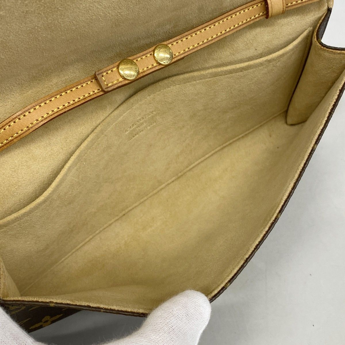 Louis Vuitton Shoulder Bag Monogram Pochette Twin GM Brown — view 4