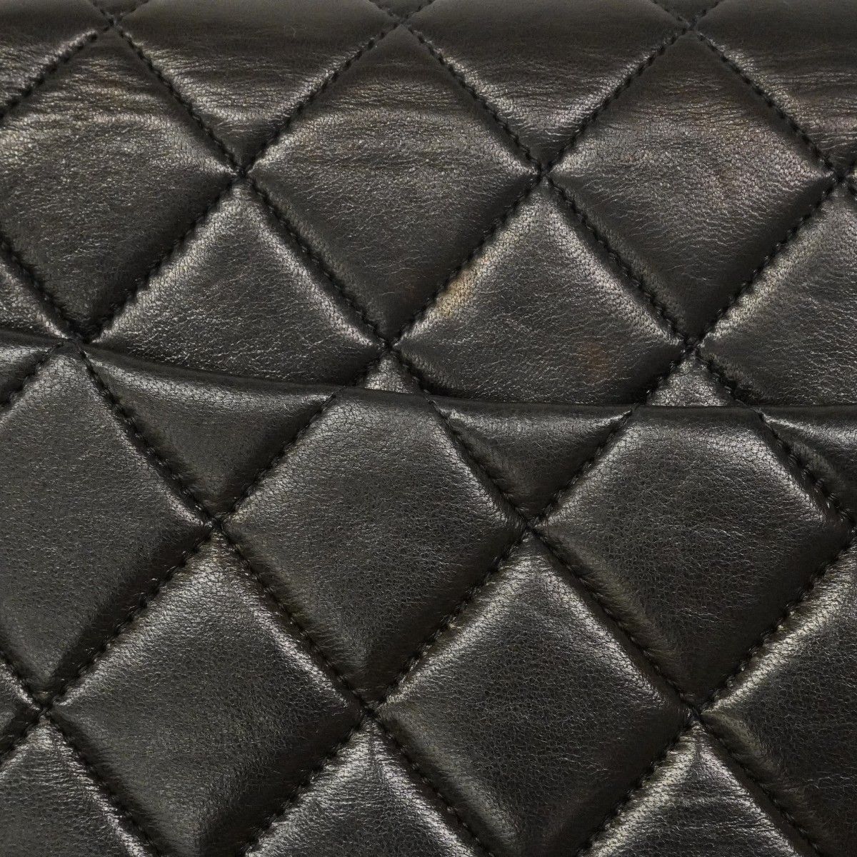 Chanel Shoulder Bag Big Quilted Lambskin Black Gold — view 8