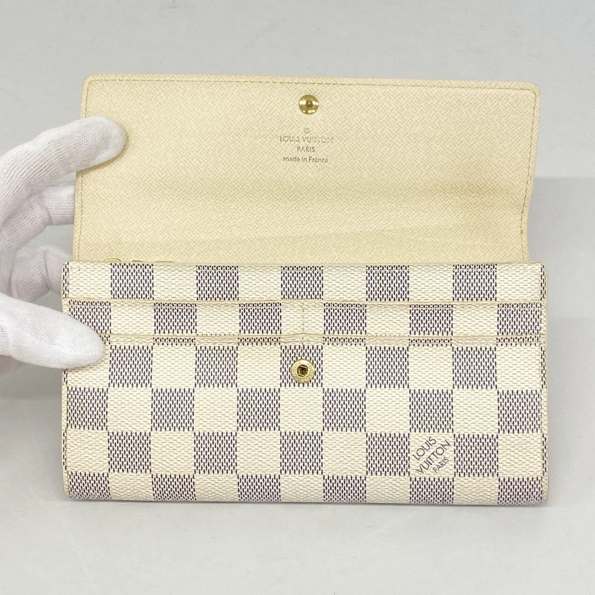 Louis Vuitton Wallet Damier Azur Portefeuille Sarah White — view 9