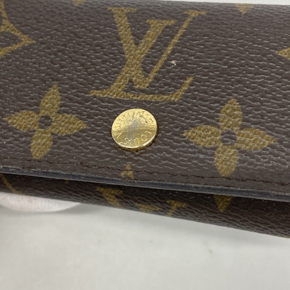Louis Vuitton Key Case Monogram Multicles 4 Brown Key Holder — view 8