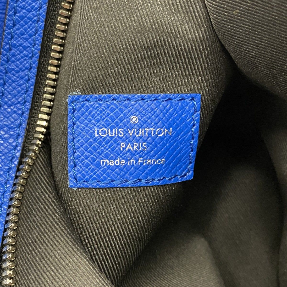 Louis Vuitton Belt Bag Taigarama Duo Blue — view 5