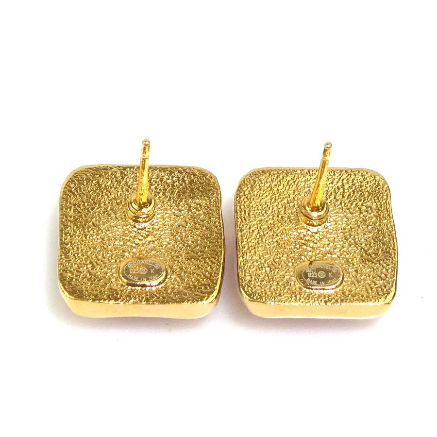 Chanel Earrings CC Logo — view 5