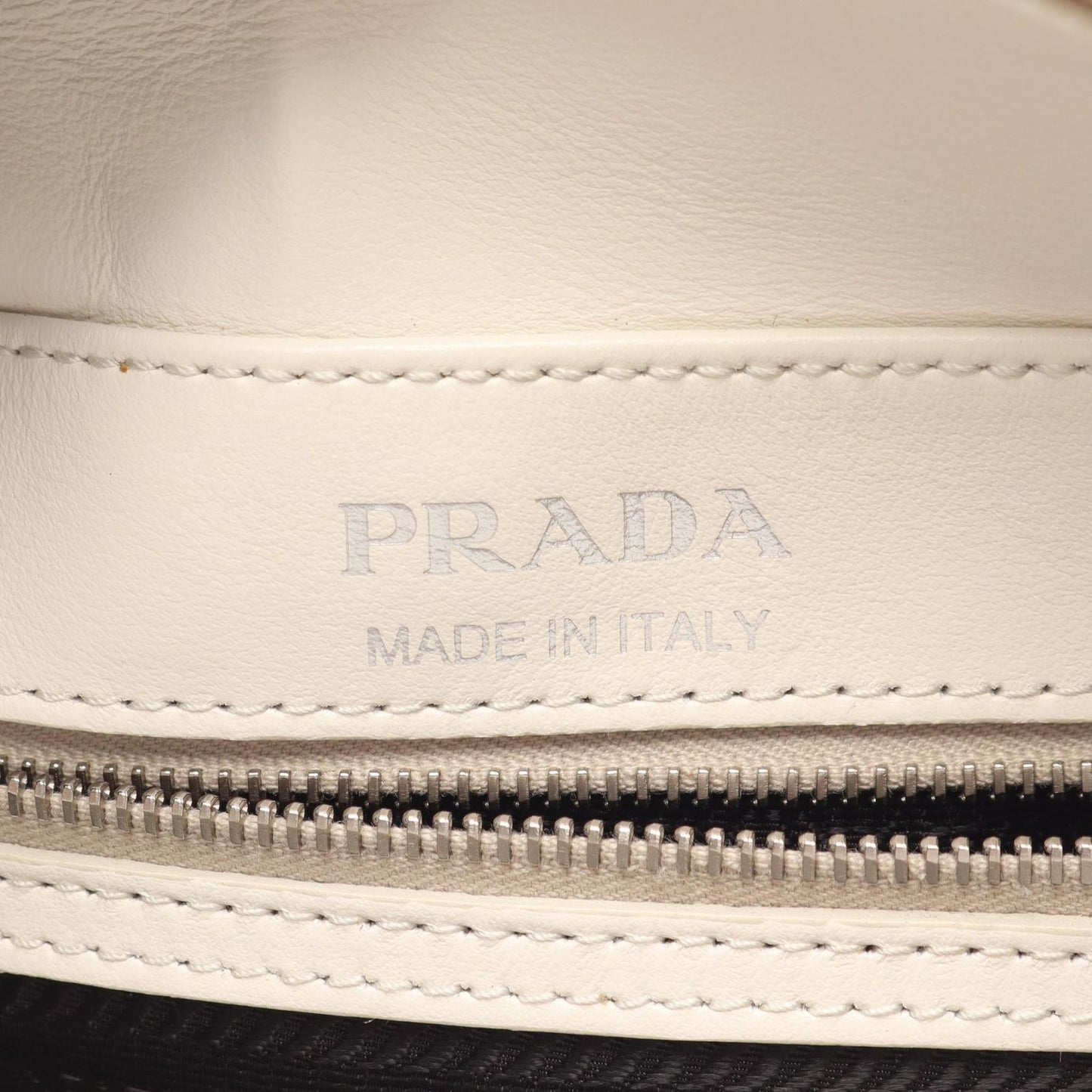 Prada Handbag Diagram 2-Way White Leather Chain — view 4