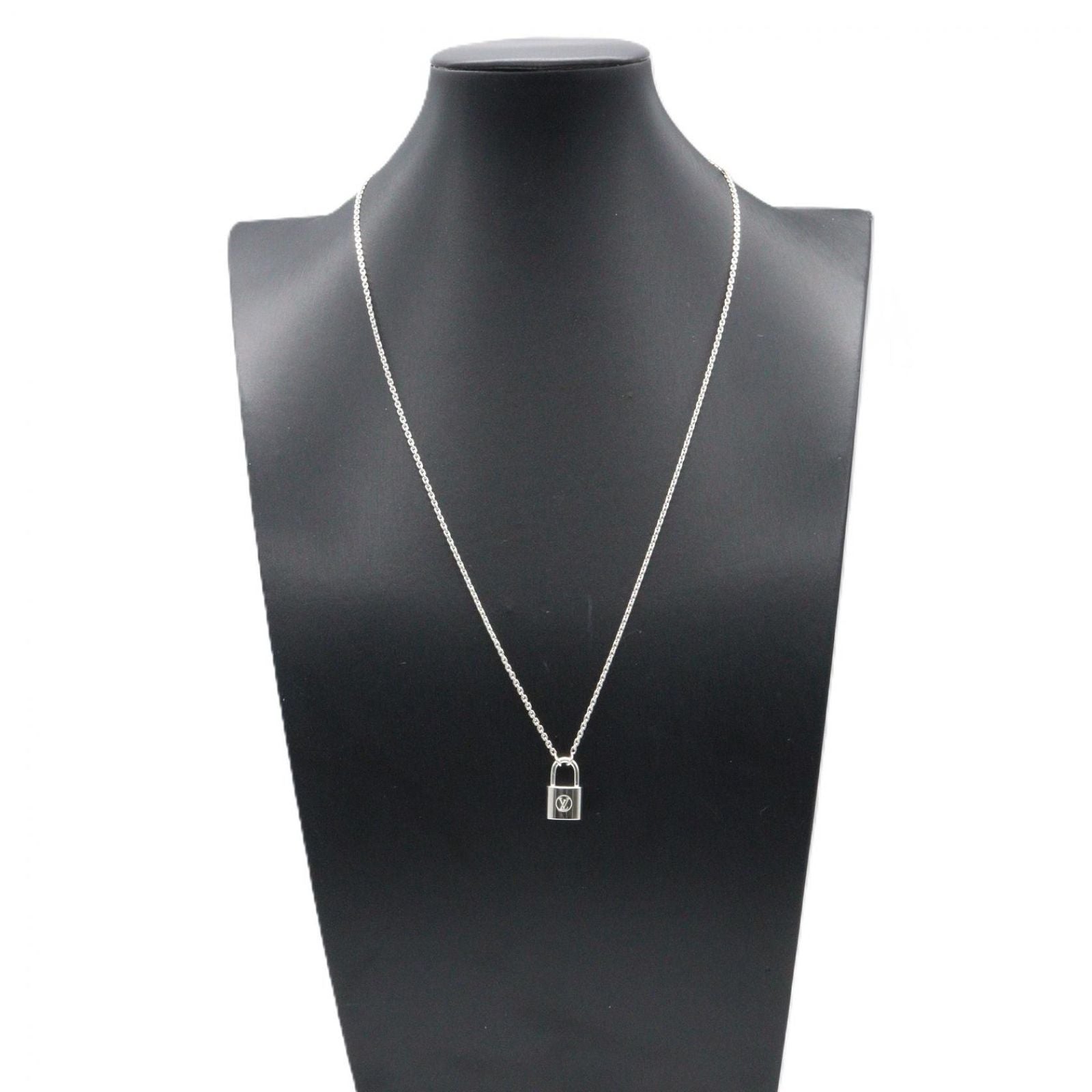 Louis Vuitton Necklace Pendentif Lockit 49.5 cm 925 Sterling Silver — view 5
