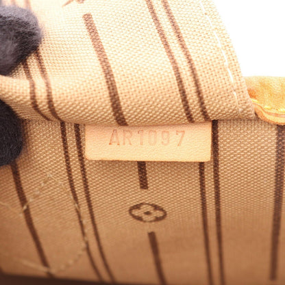Louis Vuitton Tote Neverfull MM Monogram Canvas Leather — view 5