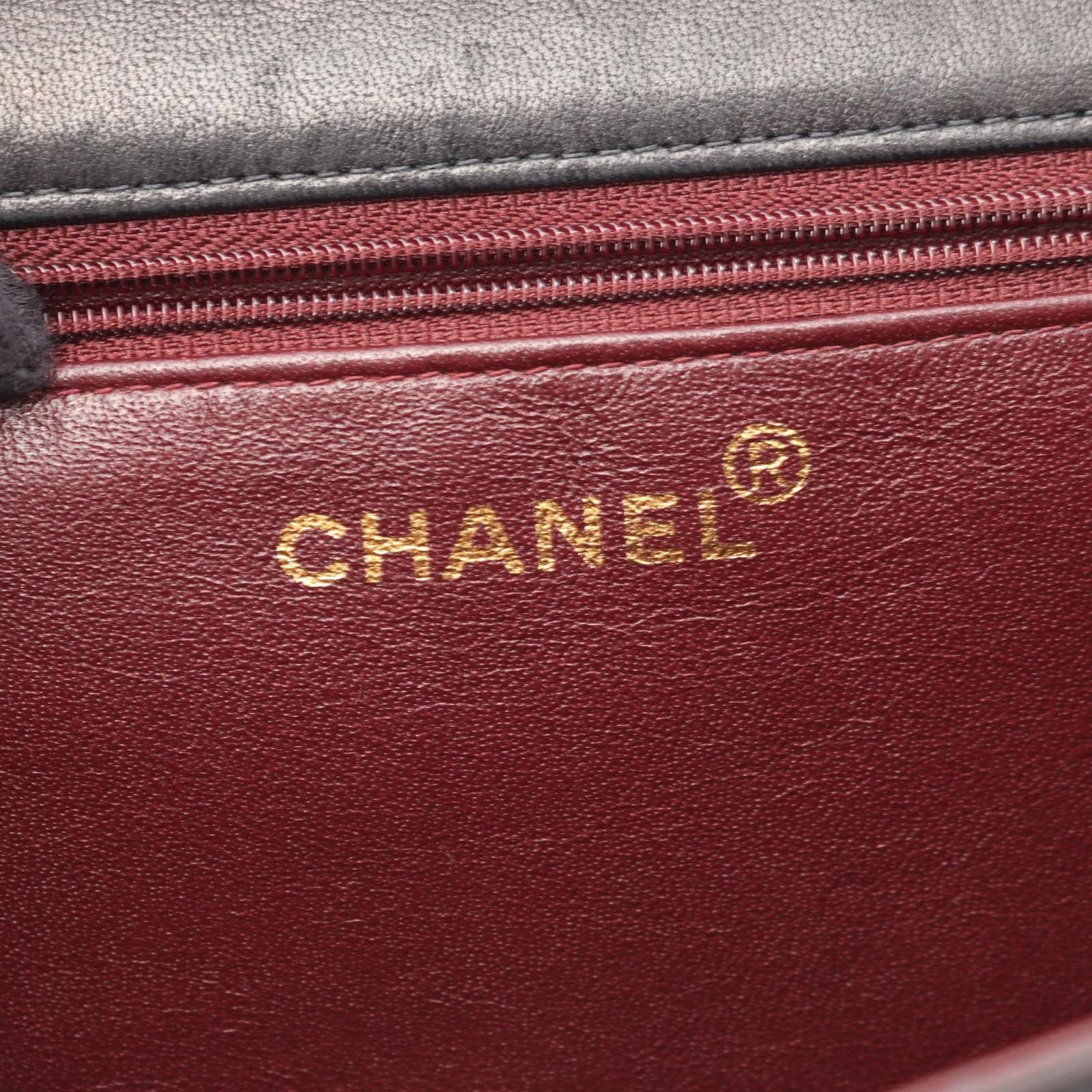 Chanel Shoulder Bag Quilted Single Flap Push Lock Black Lambskin Chain — view 4