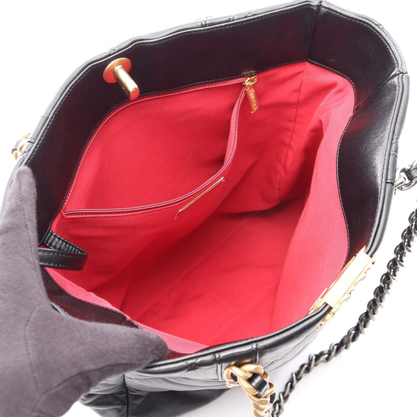 Chanel Shoulder Bag 19 Black Lambskin 19 Quilted Chain — view 3