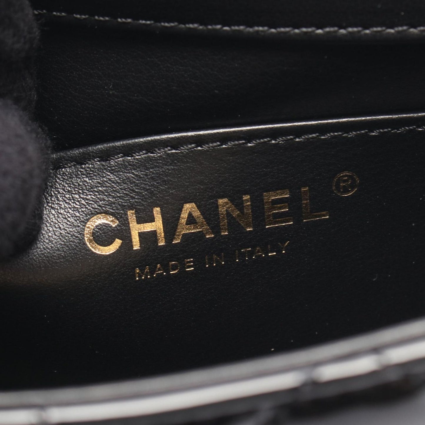 Chanel Shoulder Bag Mini Quilted Chain Black Patent Leather — view 4
