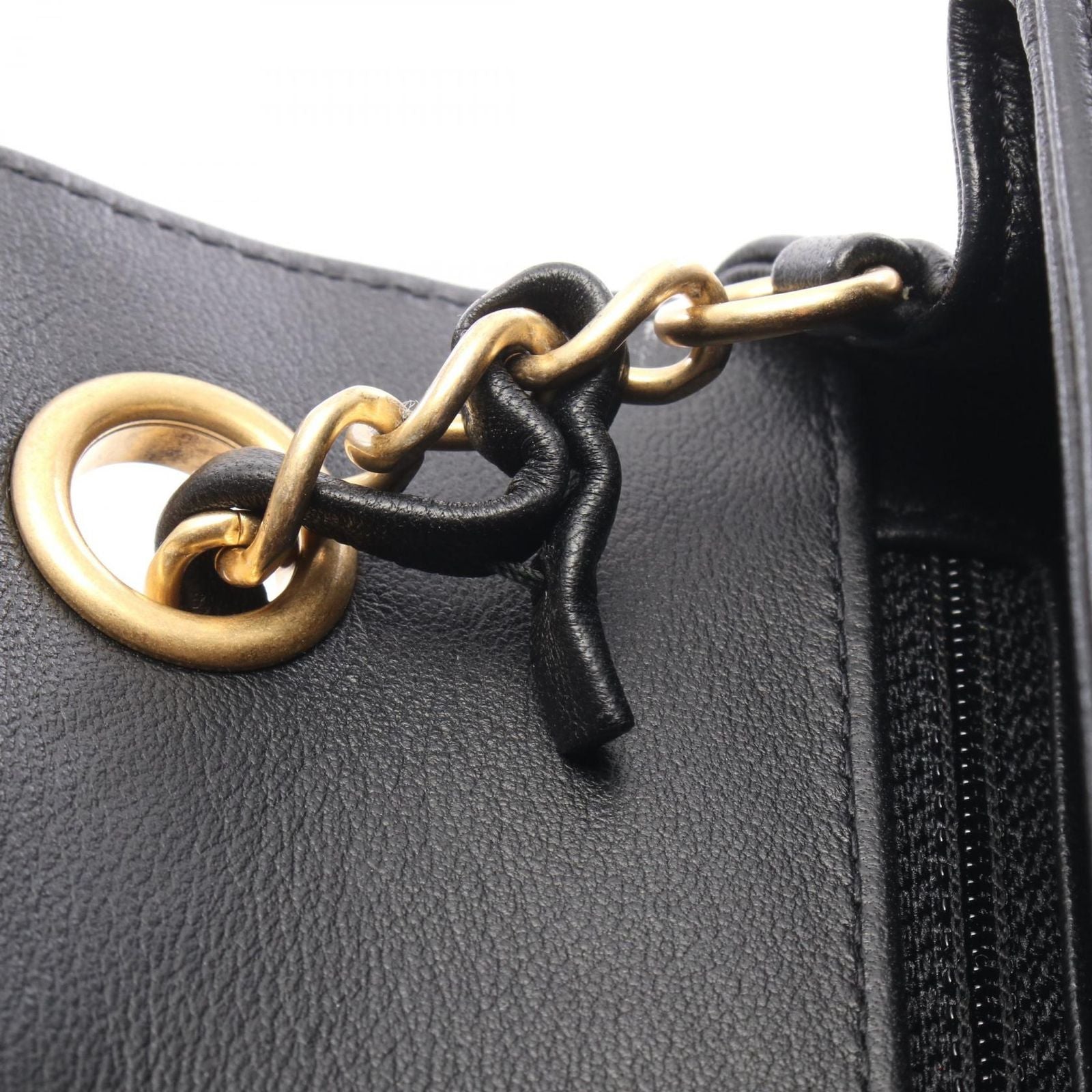 Chanel Shoulder Bag Black White Lambskin Chain — view 7