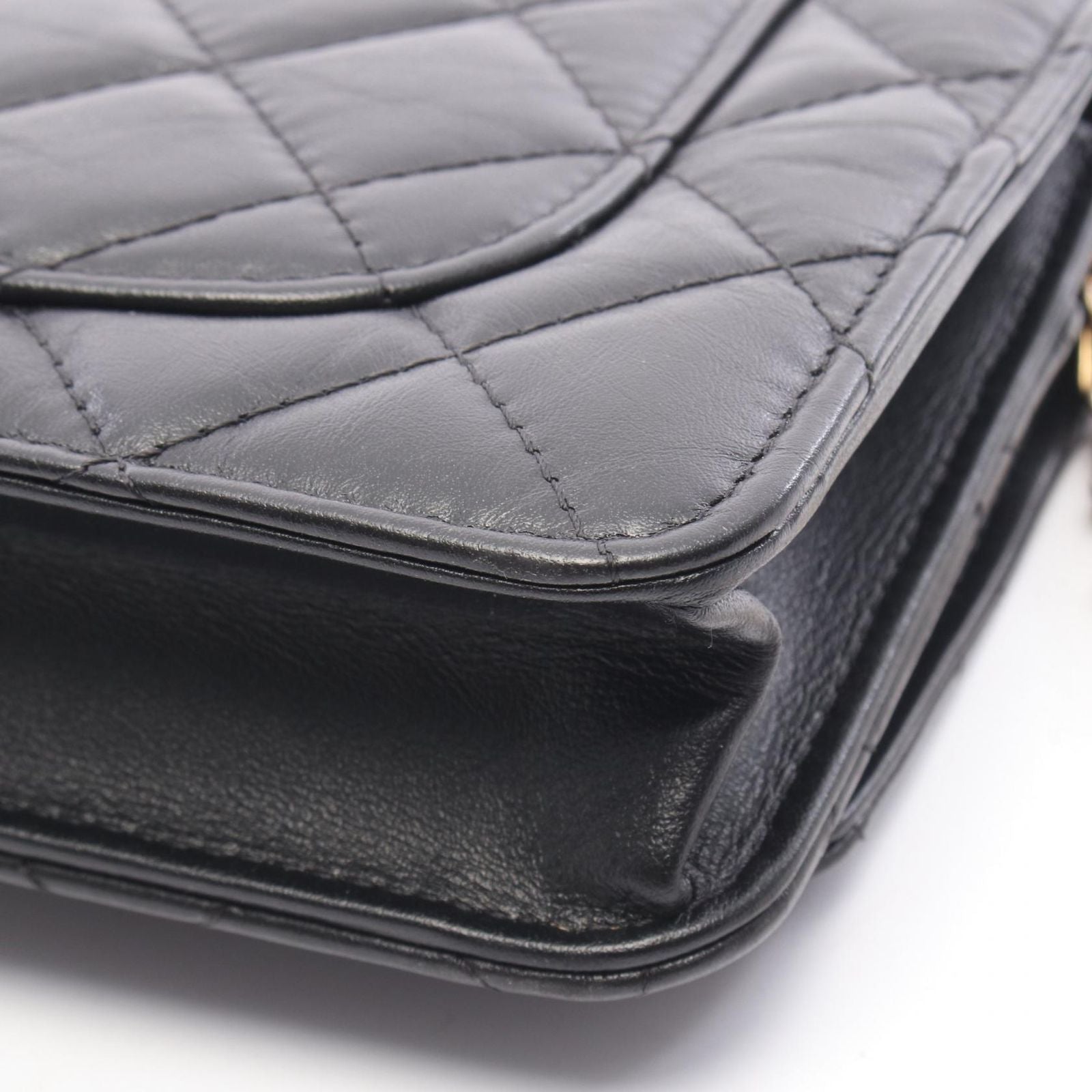 Chanel Shoulder Bag 2.55 Black Leather Quilted Chain Wallet — view 8