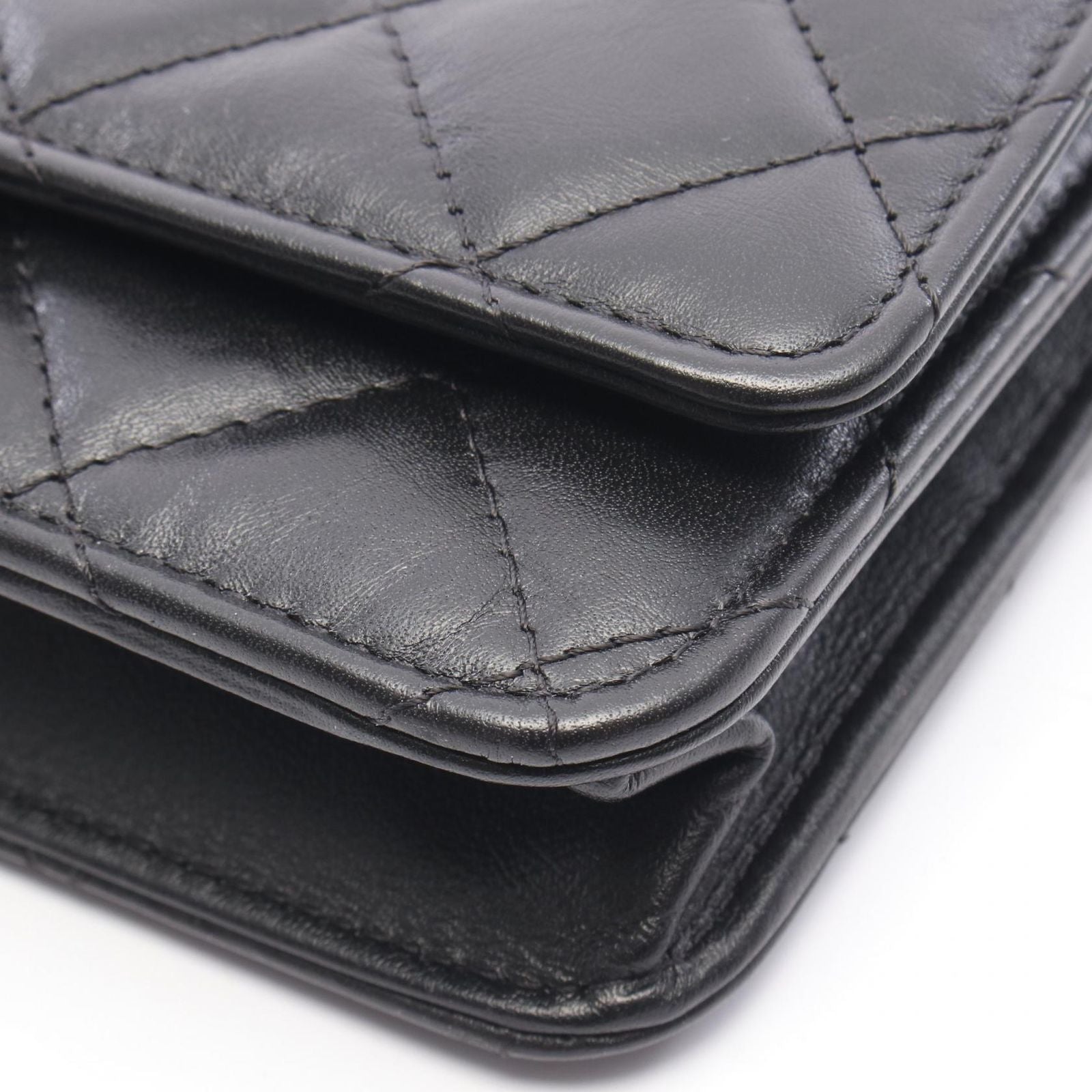 Chanel Shoulder Bag 2.55 Black Leather Quilted Chain Wallet — view 7