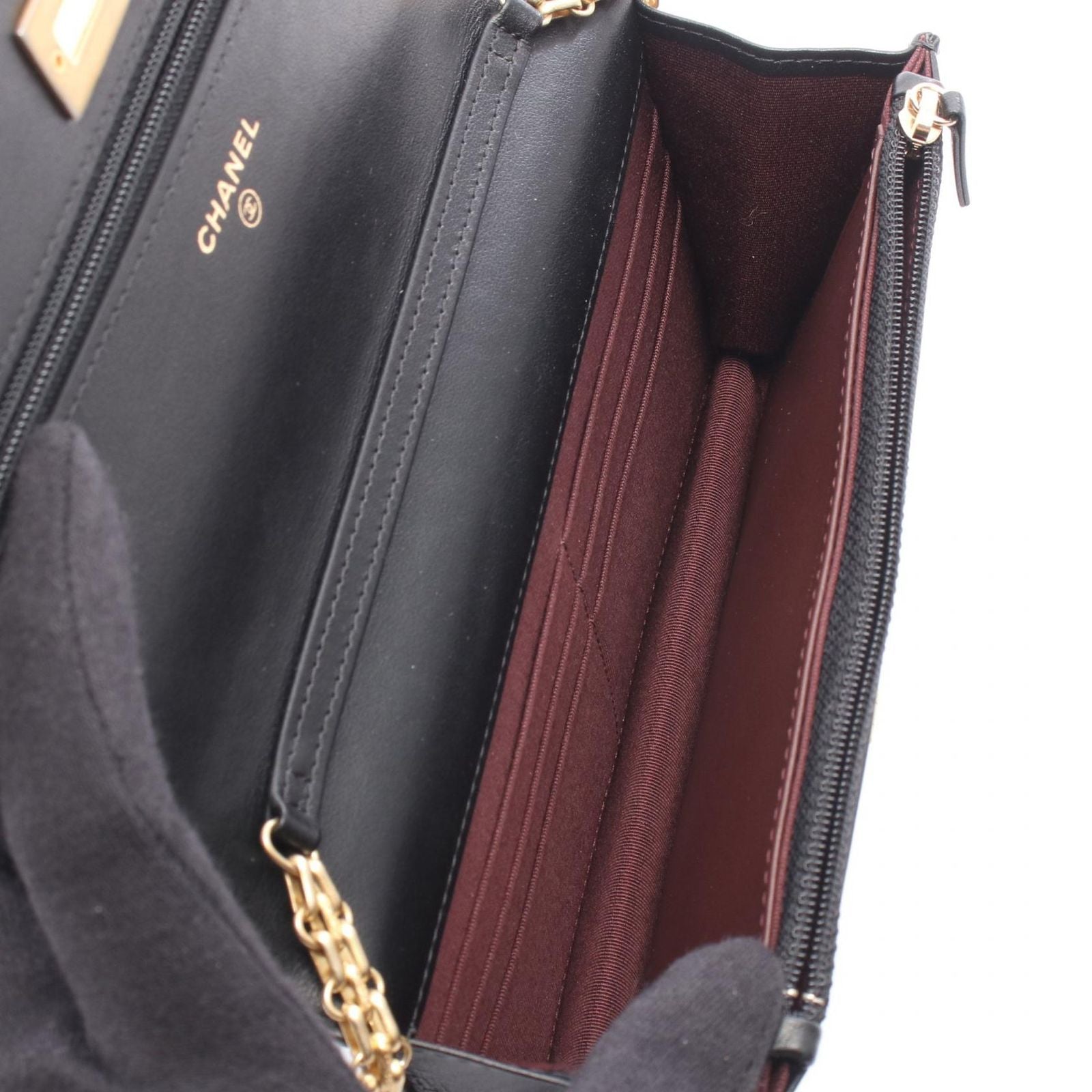 Chanel Shoulder Bag 2.55 Black Leather Quilted Chain Wallet — view 3