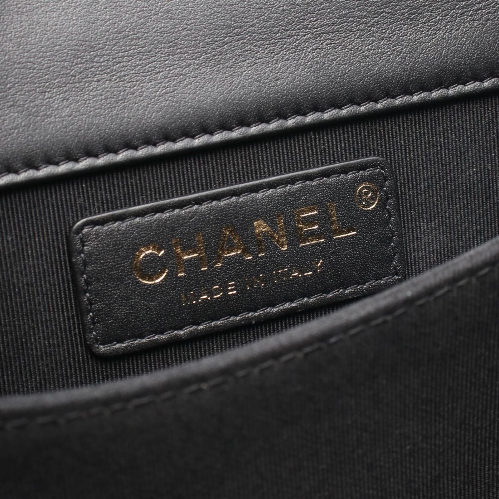 Chanel Shoulder Bag Quilted Black Lambskin Chain — view 4