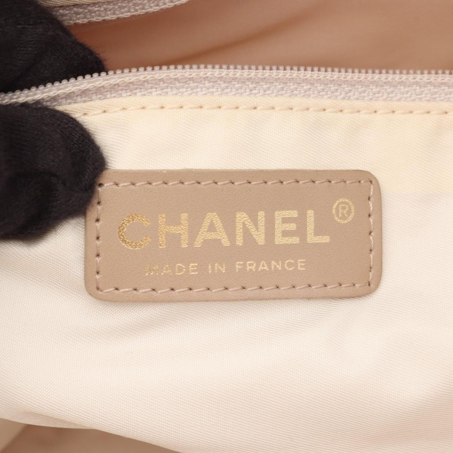 Chanel Tote New Travel Line PM Beige Leather New PM — view 4