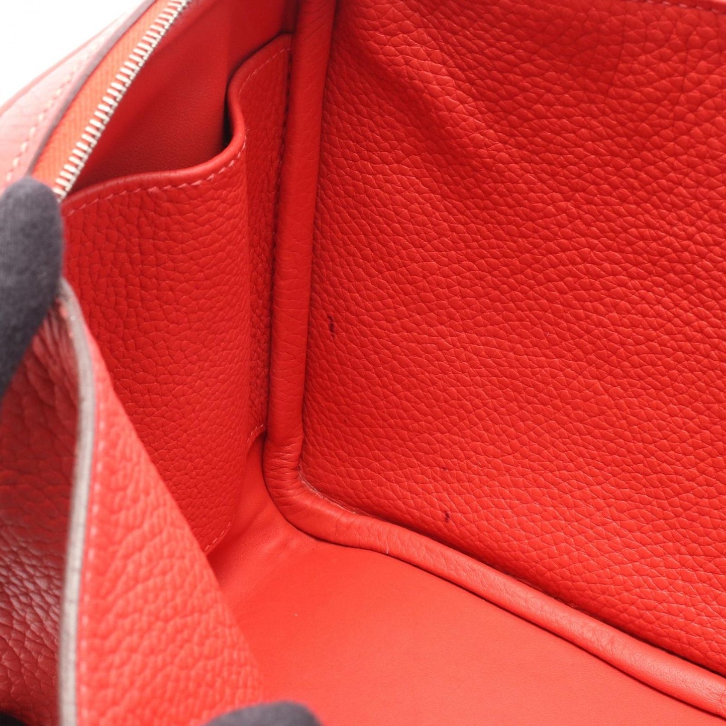 Hermes Shoulder Bag Lindy 26 Rouge Pivoine Leather — view 8