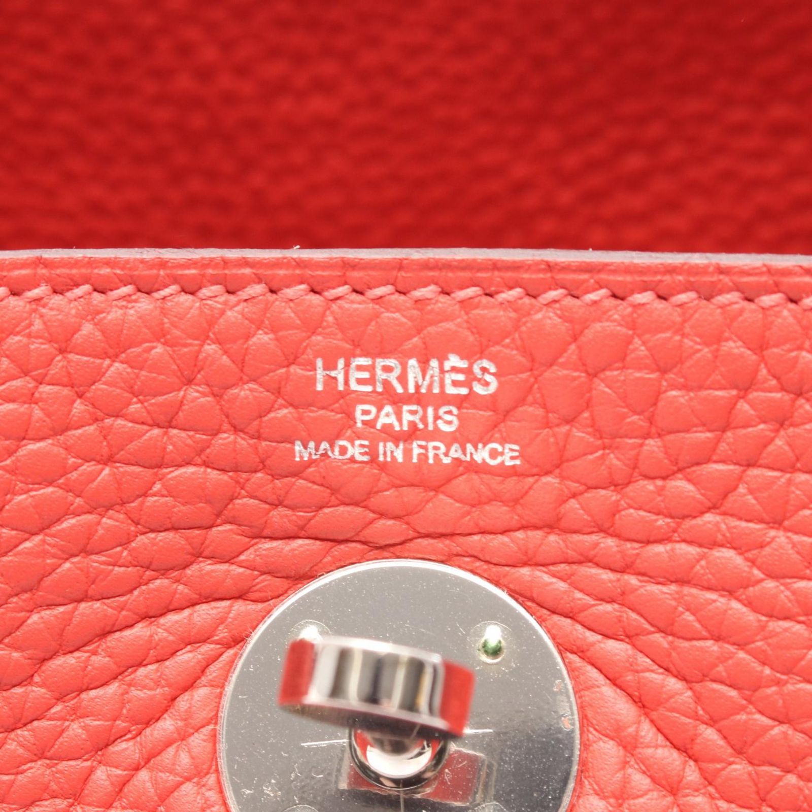 Hermes Shoulder Bag Lindy 26 Rouge Pivoine Leather — view 4