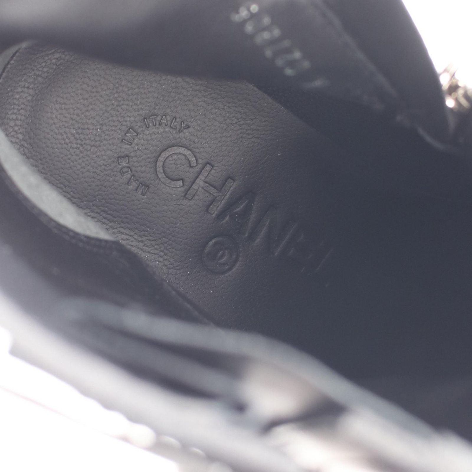 Chanel Boots CC Logo Engineer Leather — view 5