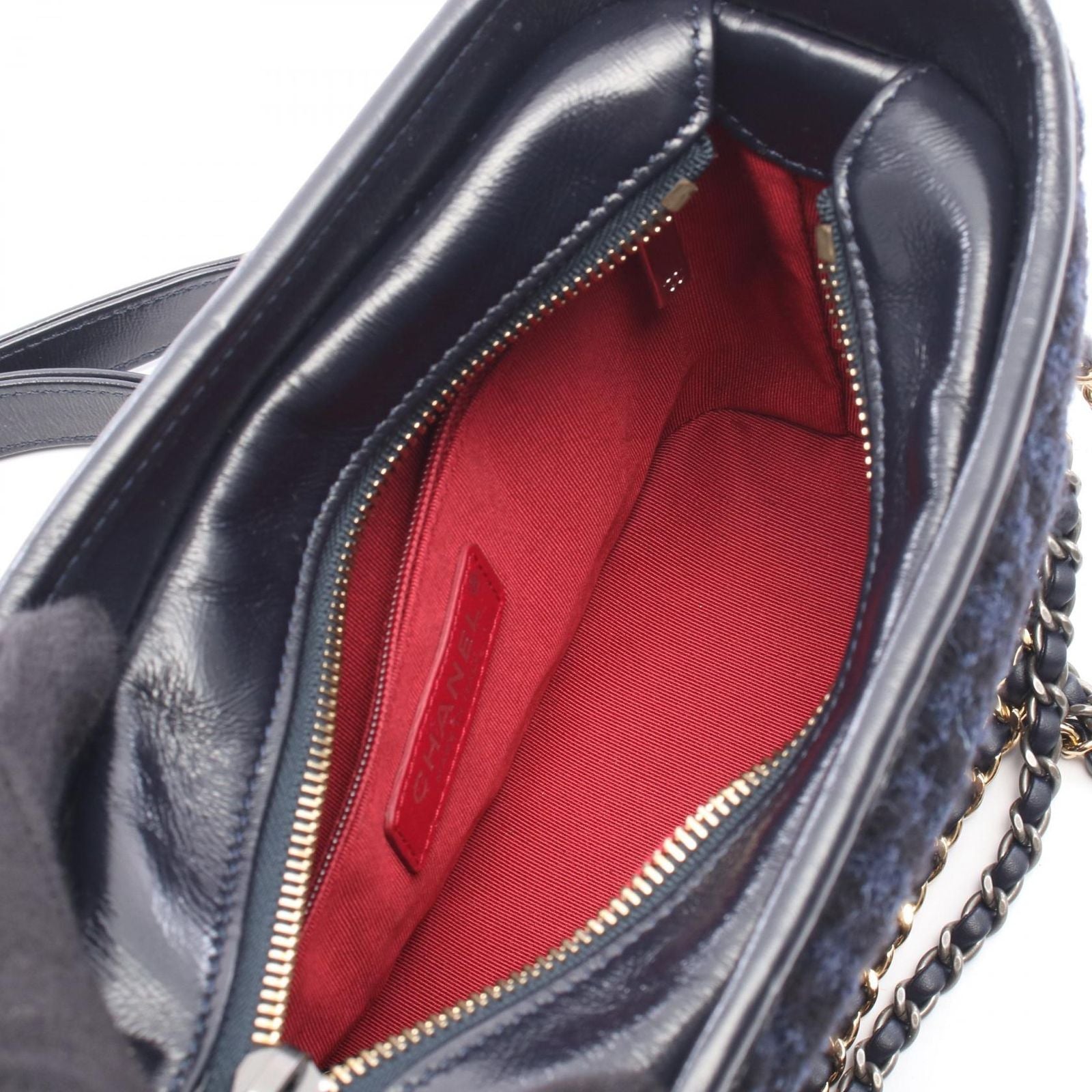 Chanel Shoulder Bag Gabriel de Small Hobo Navy Fabric Leather Chain — view 3