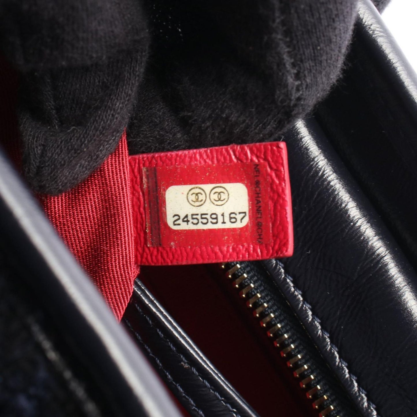 Chanel Shoulder Bag Gabriel de Small Hobo Navy Fabric Leather Chain — view 5
