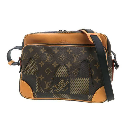 Louis Vuitton Damier LV Giant Nile Messenger