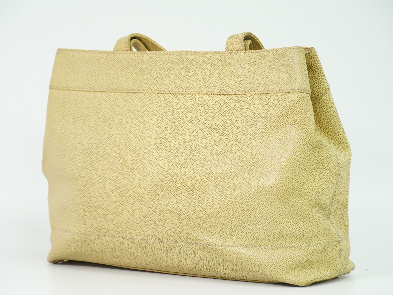 Chanel CC Logo Tote Caviar Leather Beige — view 2