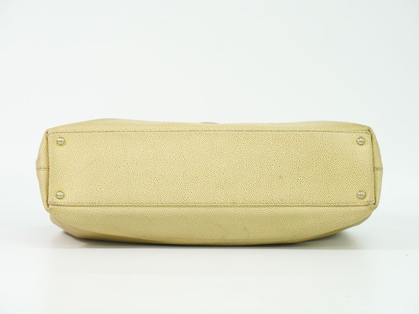 Chanel CC Logo Tote Caviar Leather Beige — view 3