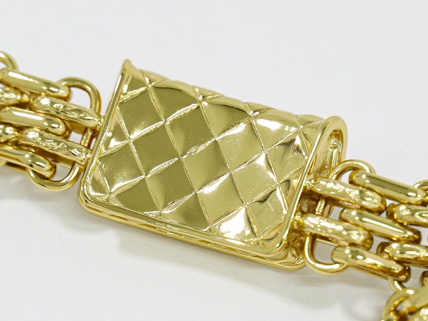 Chanel CC Logo Choker Necklace Gold Plated — view 4