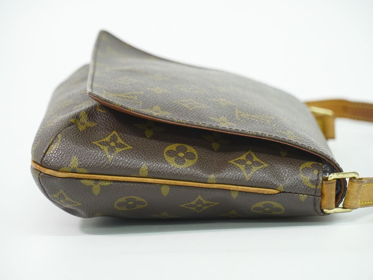 Louis Vuitton LV Musette Tango Short Monogram Shoulder Bag Brown — view 4